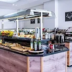 Zentral 4* León