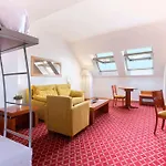 Zentral Hotel 4*