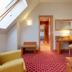 Zentral Hotel 4*