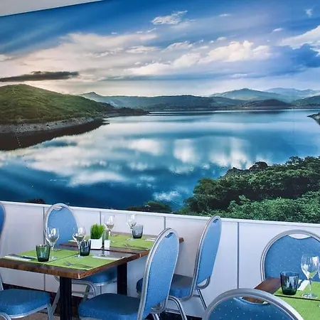 Zentral Hotel 4*