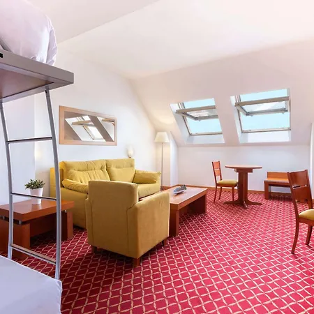 Zentral Hotel 4*