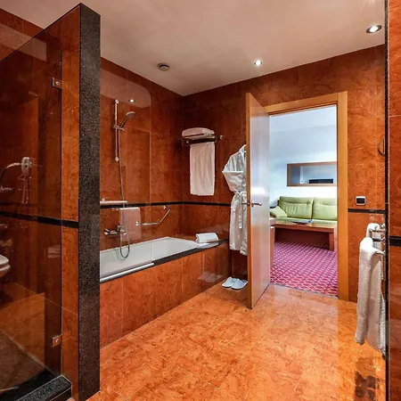 Hotel Camino Affiliated By Meliá 4*