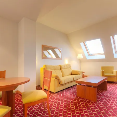 Zentral Hotel 4*