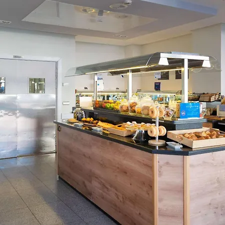 Zentral Hotel 4*