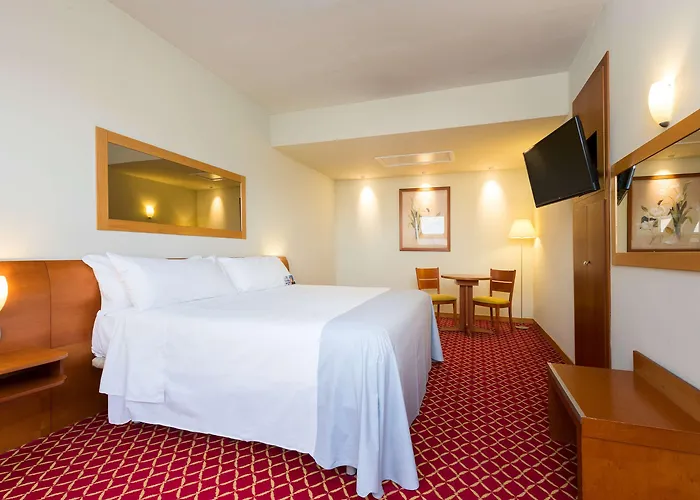 Отель Zentral 4*