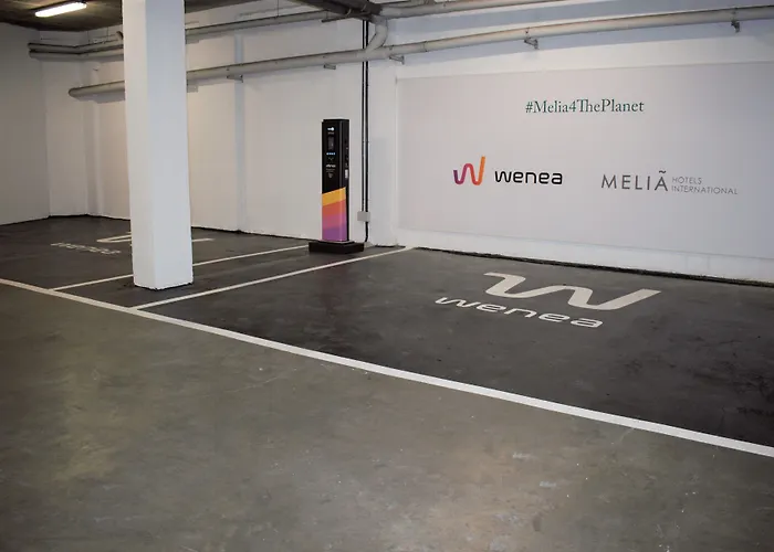 Отель Zentral 4*